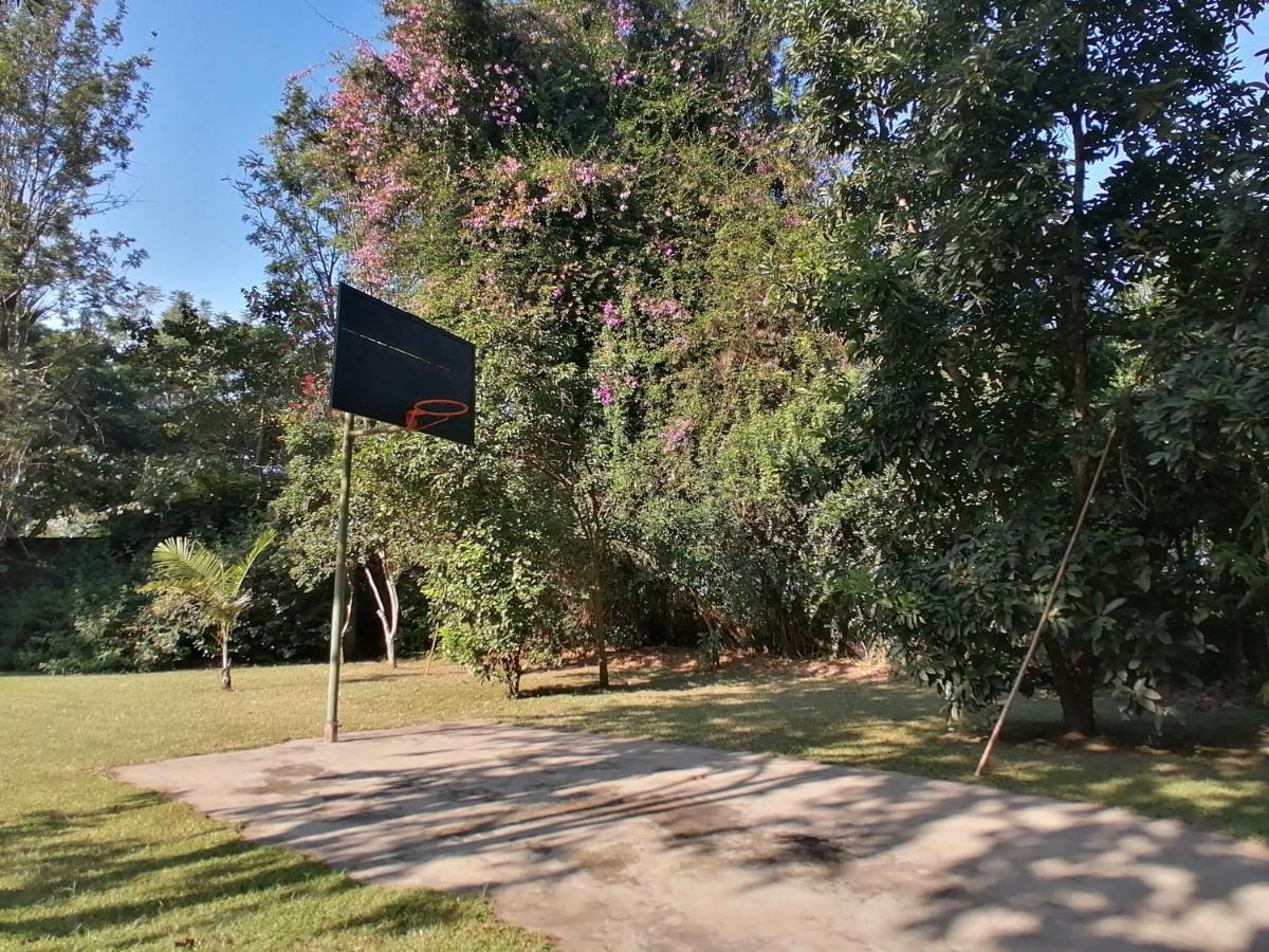 Meru House Lekisilai Arusha Luaran gambar